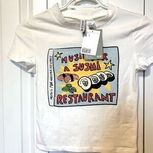 🔥SALE🔥 Divided H&M Short Sleeve T-shirt size S NWT